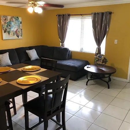 Shay'S Apartment
